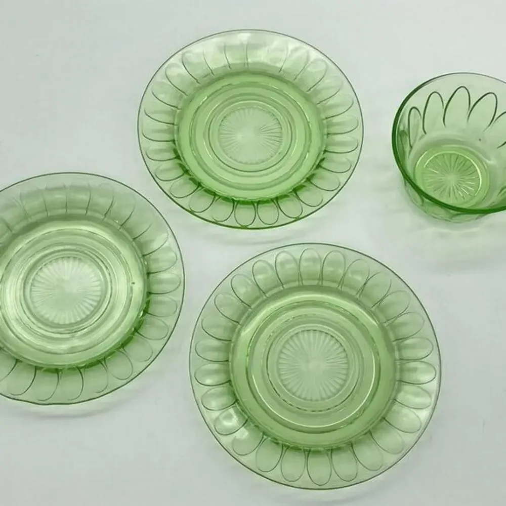 VTG Bartlett Collins Twitch Green Uranium Glass Cups Saucers Lot 10